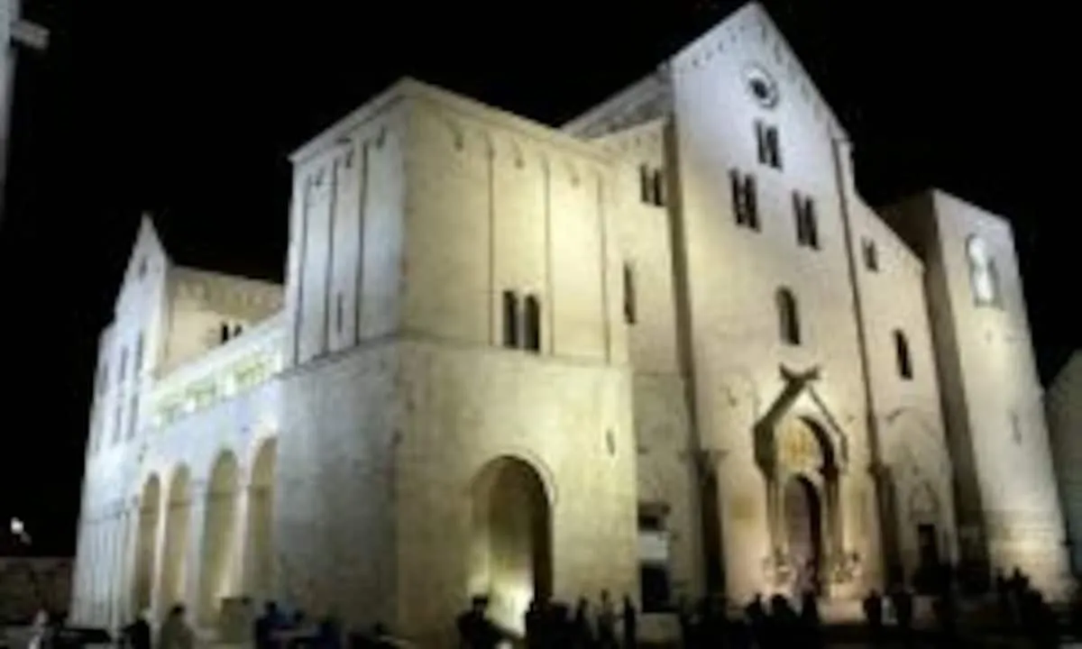 Monopoli or Bari? Choose your kind of Puglia